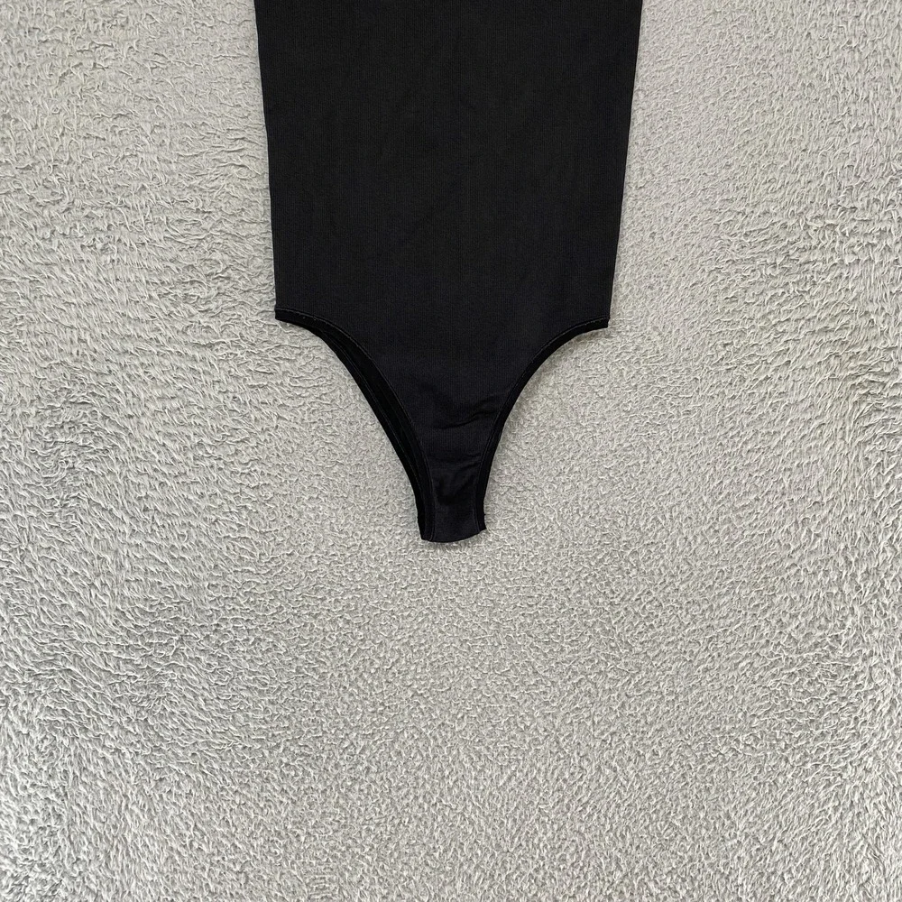 Lululemon Bodysuit Womens 2 / XS Seek Simplicity Short‎ Sleeve Low Back Ribbed